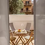 Sunny With Terrace In Area Appartement Palerme