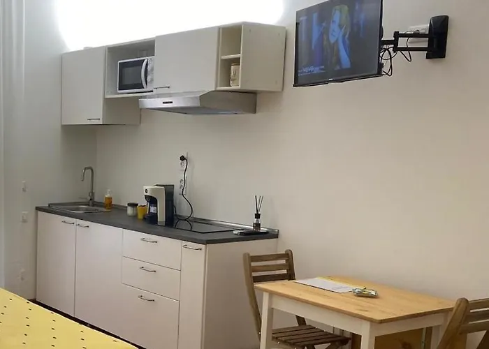 Sunny With Terrace In Area Apartamento