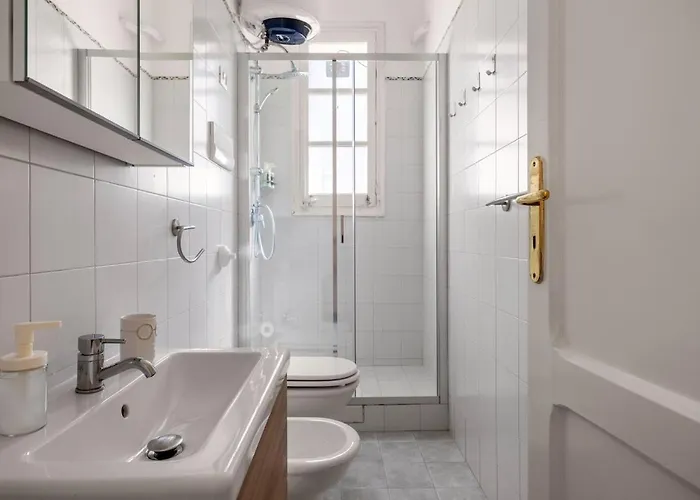 Sunny With Terrace In Area