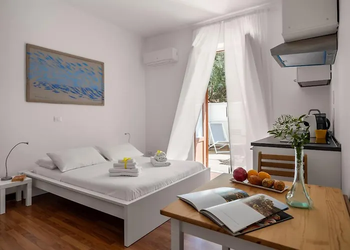 Apartamento Sunny With Terrace In Area *